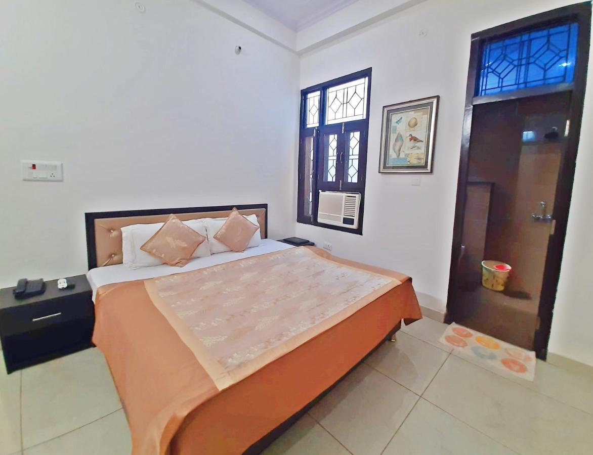 Bindiram Express By Shrigo Hotels Sitapur Muafi Buitenkant foto